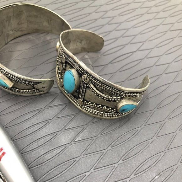 Single Vintage Kuchi Cuff Bracelet: Tribal Turquoise & Lapis Boho Jewelry - Picture 4 of 6